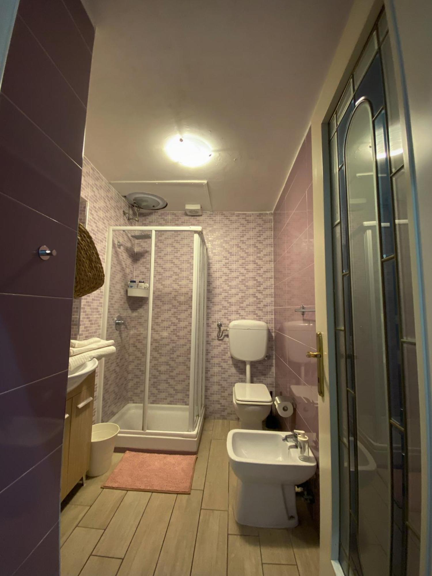 La Casa Al Centro " Vicino Al Centro Storico Di Napoli" Apartamento Exterior foto
