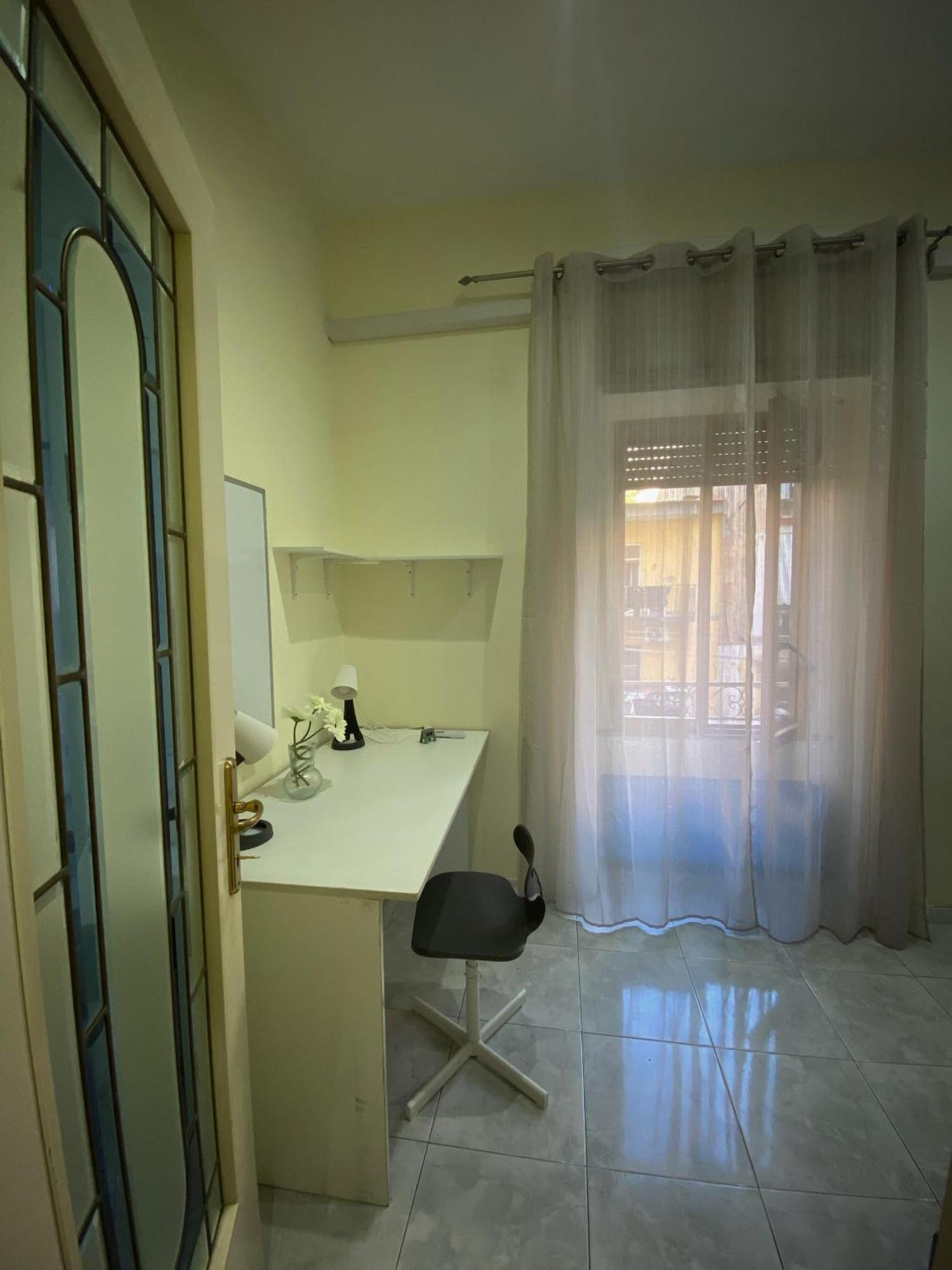 La Casa Al Centro " Vicino Al Centro Storico Di Napoli" Apartamento Exterior foto
