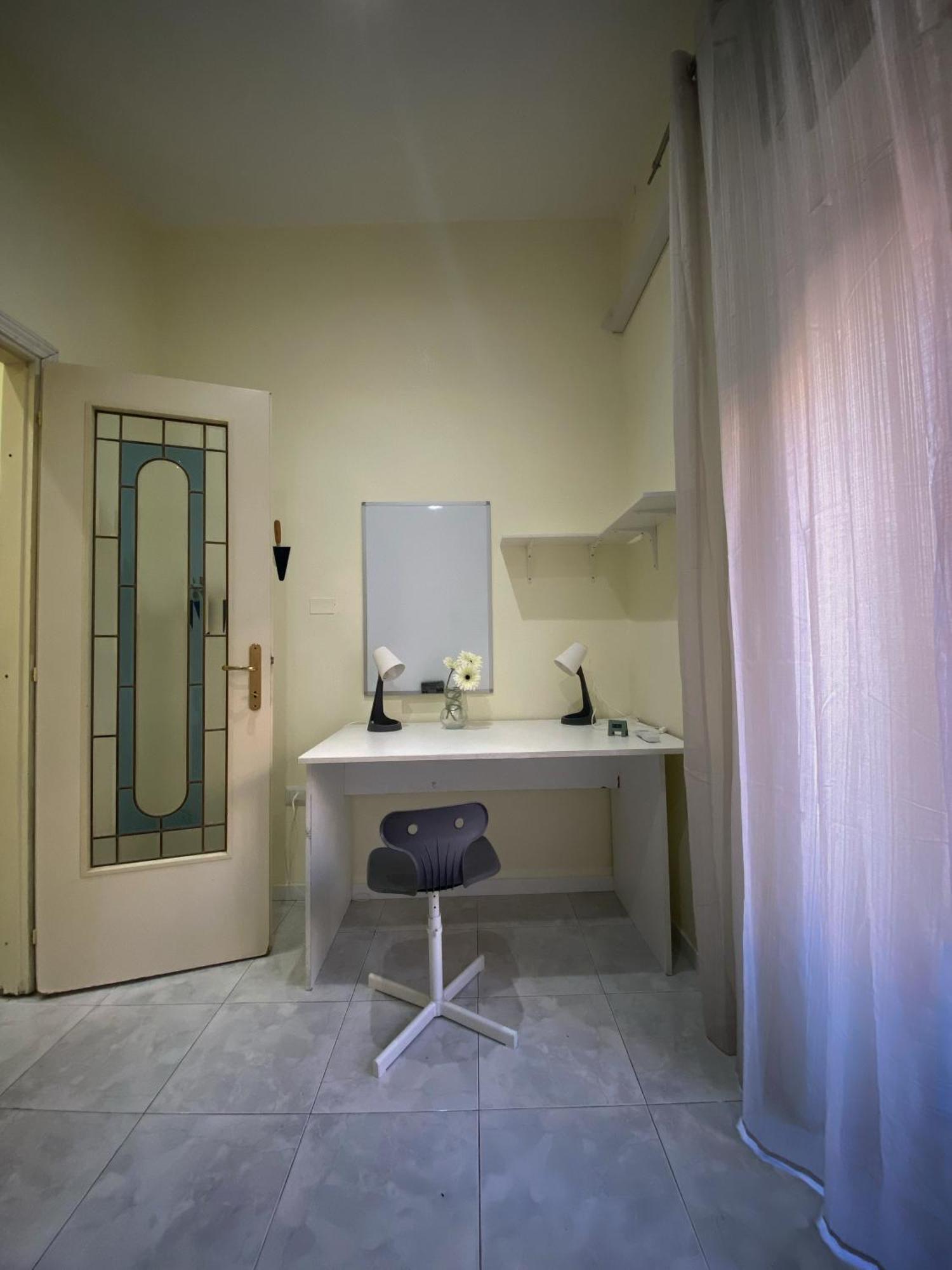 La Casa Al Centro " Vicino Al Centro Storico Di Napoli" Apartamento Exterior foto